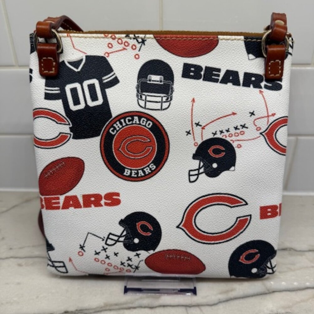 Officially Licensed NFL Bears North South Triple Zip Crossbody Dooney & Bourke - Picture 5 of 9